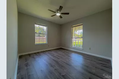 8047 Charter Oaks Dr, Pensacola, FL 32514 - Photo 12