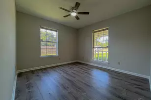 8047 Charter Oaks Dr, Pensacola, FL 32514 - Photo 12