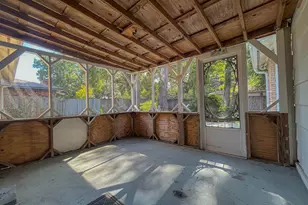 8047 Charter Oaks Dr, Pensacola, FL 32514 - Photo 18
