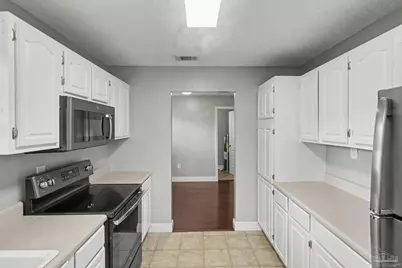 6810 Myra Ln, Molino, FL 32577 - Photo 8