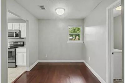 6810 Myra Ln, Molino, FL 32577 - Photo 6