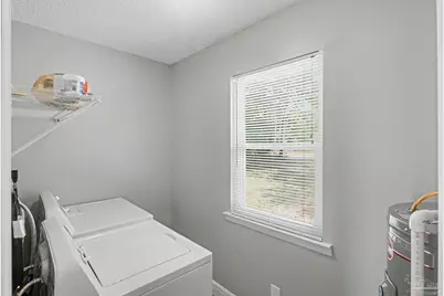 6810 Myra Ln, Molino, FL 32577 - Photo 12