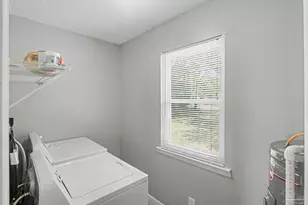 6810 Myra Ln, Molino, FL 32577 - Photo 12