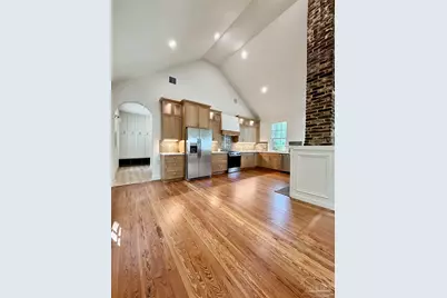217 N Barcelona, Pensacola, FL 32502 - Photo 4