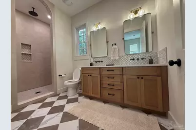 217 N Barcelona, Pensacola, FL 32502 - Photo 32