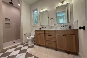 217 N Barcelona, Pensacola, FL 32502 - Photo 32