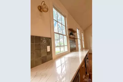 217 N Barcelona, Pensacola, FL 32502 - Photo 6