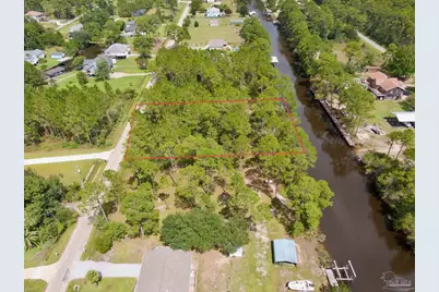 8025 Virginia Ln, Milton, FL 32583 - Photo 10