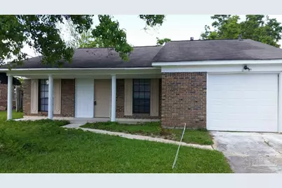 7106 Redondo Dr, Pensacola, FL 32526 - Photo 1