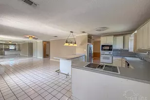 6921 Kitty Hawk Dr, Pensacola, FL 32506 - Photo 10