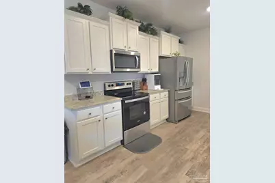 8055 Silver Maple Dr, Milton, FL 32583 - Photo 2