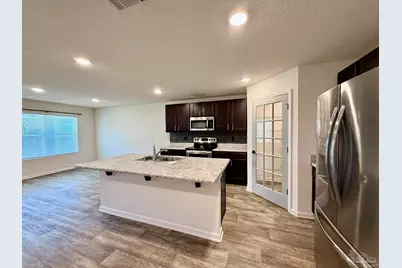 6420 Churchill Cir, Milton, FL 32583 - Photo 6