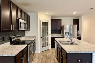 6420 Churchill Cir, Milton, FL 32583 - Photo 10