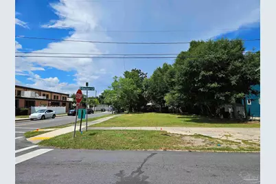 202 N G St, Pensacola, FL 32502 - Photo 1