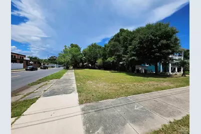 202 N G St, Pensacola, FL 32502 - Photo 2