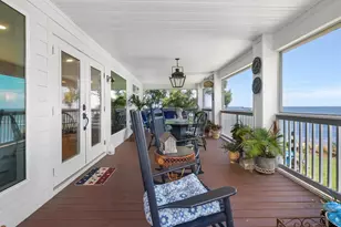 5485 Soundside Dr, Gulf Breeze, FL 32563 - Photo 18