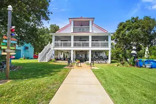 5485 Soundside Dr, Gulf Breeze, FL 32563 - Photo 2