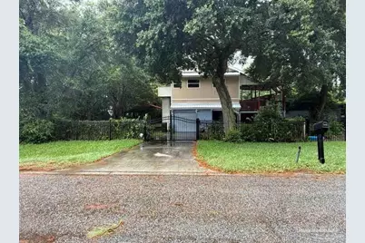 2127 S Fairfield Dr #0, Pensacola, FL 32507 - Photo 1