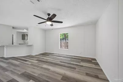 2981 Crittenden Dr, Navarre, FL 32566 - Photo 8