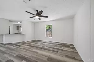 2981 Crittenden Dr, Navarre, FL 32566 - Photo 8