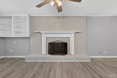 6425 Aspen Ave, Milton, FL 32570 - Photo 2