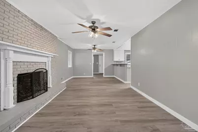 6425 Aspen Ave, Milton, FL 32570 - Photo 18