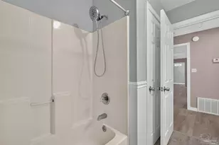 6425 Aspen Ave, Milton, FL 32570 - Photo 10