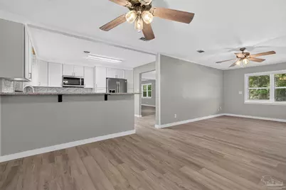 6425 Aspen Ave, Milton, FL 32570 - Photo 16