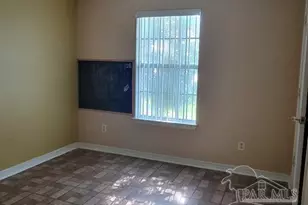 2301 W Mallory St, Pensacola, FL 32505 - Photo 10