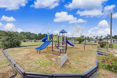 2124 Ledbetter Ln, Pensacola, FL 32507 - Photo 4