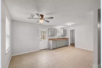 2124 Ledbetter Ln, Pensacola, FL 32507 - Photo 6