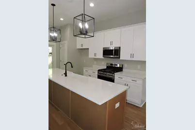 706 N F St #B, Pensacola, FL 32501 - Photo 12