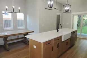 706 N F St, Pensacola, FL 32501 - Photo 8