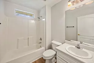 1060 Cobblestone Dr, Pensacola, FL 32514 - Photo 12
