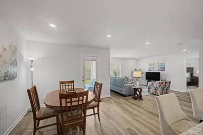 5976 Laurel Oak Dr, Pensacola, FL 32526 - Photo 16