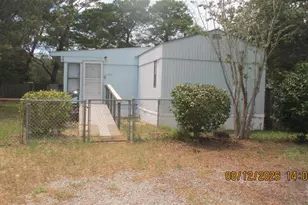 5354 E Bay Blvd, Gulf Breeze, FL 32563 - Photo 1