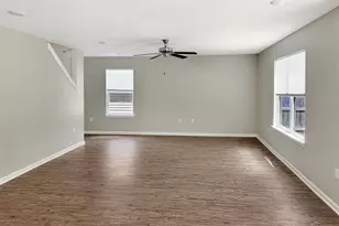 5777 Blackhorse Cir, Pensacola, FL 32526 - Photo 2