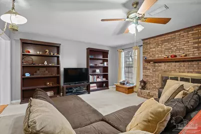 5969 Somerset Dr, Pensacola, FL 32526 - Photo 8
