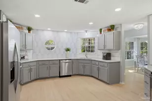 5140 Potomac Dr, Pace, FL 32571 - Photo 6
