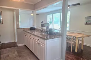 1010 E Maxwell St, Pensacola, FL 32503 - Photo 4