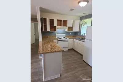 671 E Olive Rd #5, Pensacola, FL 32514 - Photo 4