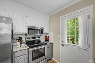 1016 Fleming Dr, Pensacola, FL 32514 - Photo 12