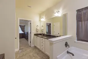 4230 Essex Terrace Cir, Pace, FL 32571 - Photo 8