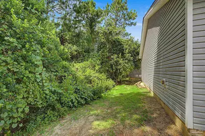 8813 Camshire Cir, Pensacola, FL 32507 - Photo 22