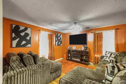 8813 Camshire Cir, Pensacola, FL 32507 - Photo 12