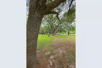 8321 Western Way Dr, Pensacola, FL 32526 - Photo 4