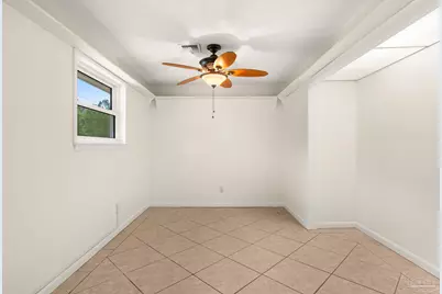 1207 Suburban Dr, Pensacola, FL 32505 - Photo 10