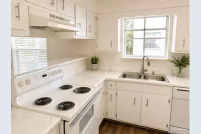 1500 E Johnson Ave #212, Pensacola, FL 32514 - Photo 4