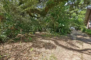 1409 N 10th Ave, Pensacola, FL 32503 - Photo 6