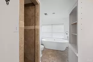 914 Scenic Hwy, Pensacola, FL 32503 - Photo 22